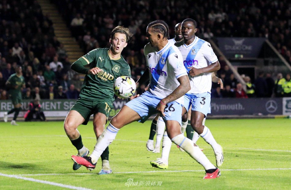 后场失误的 后场失误的