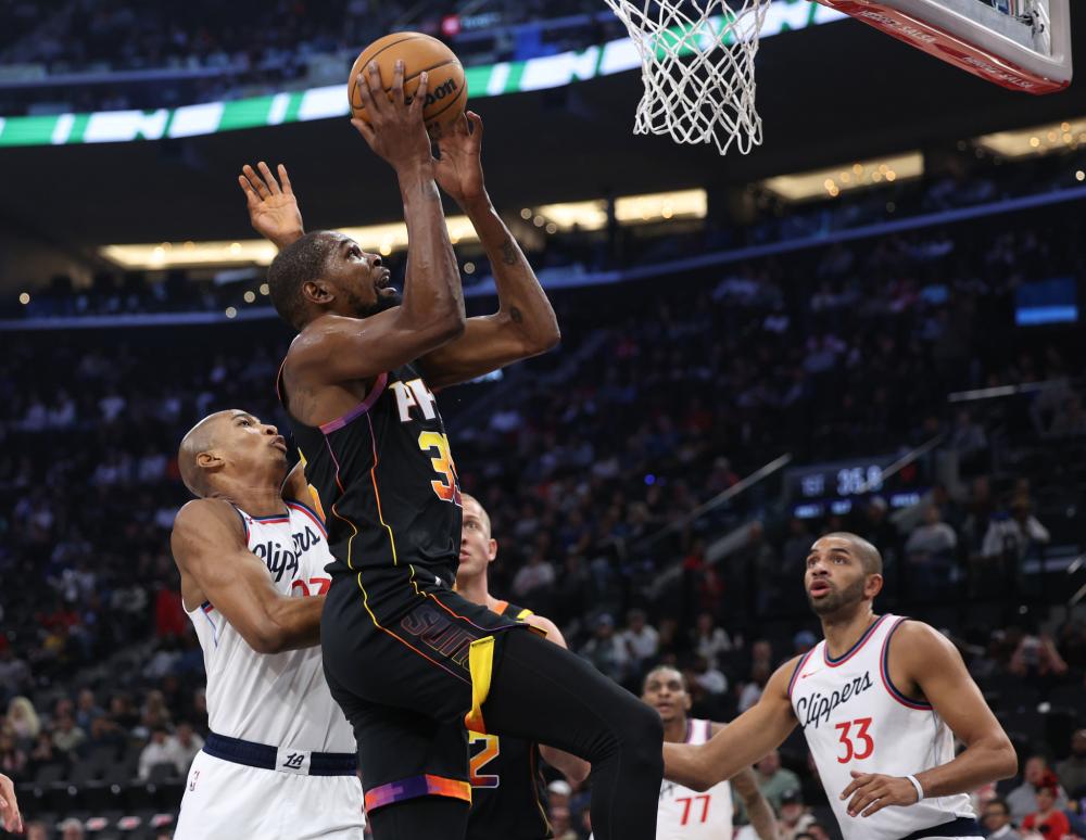 令人拭目以 令人拭目以