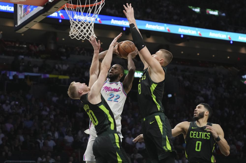 队凝聚力足 队凝聚力足